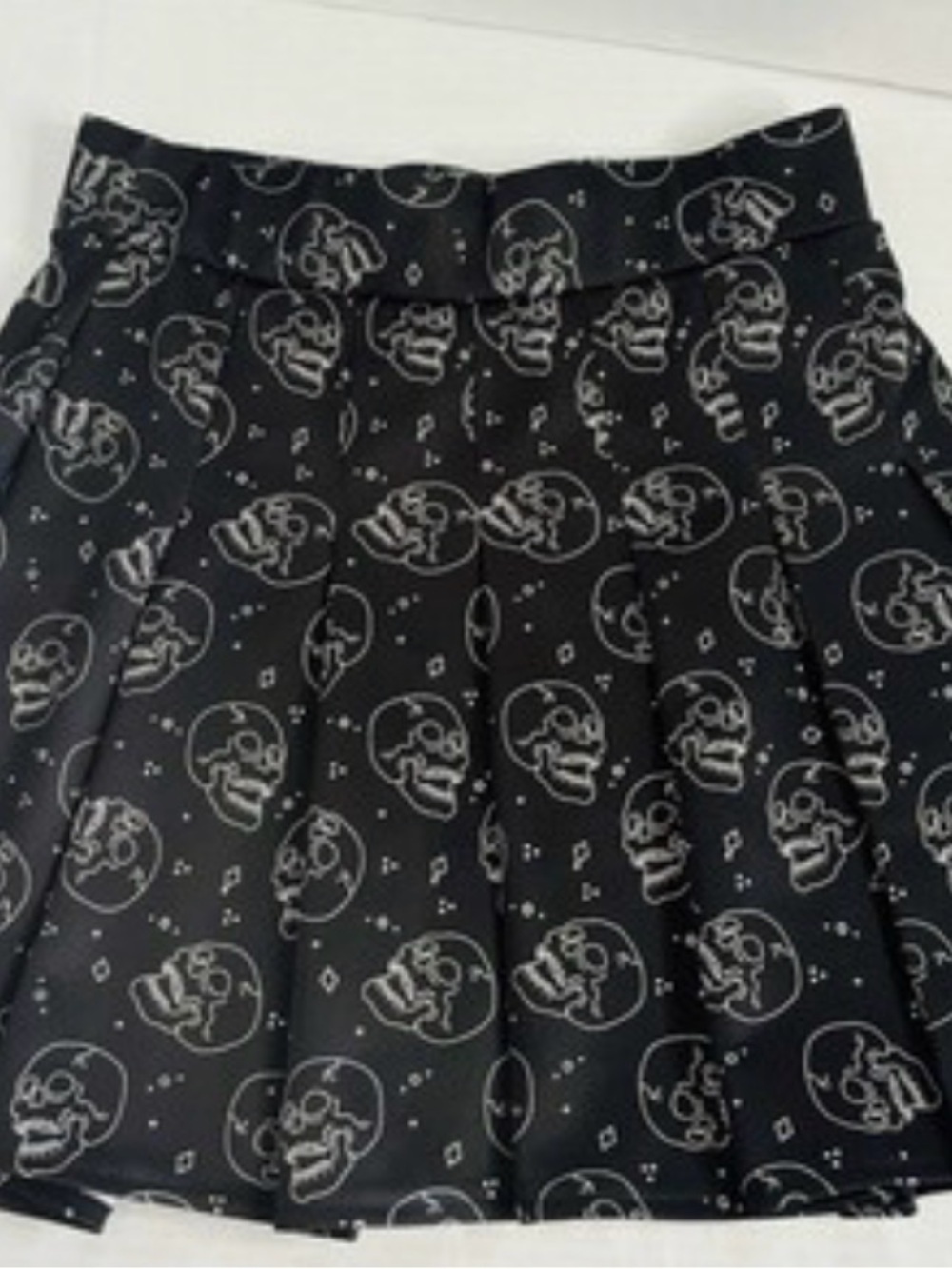 Body Rage goth alt skull pleated mini skirt - Picture 3 of 4
